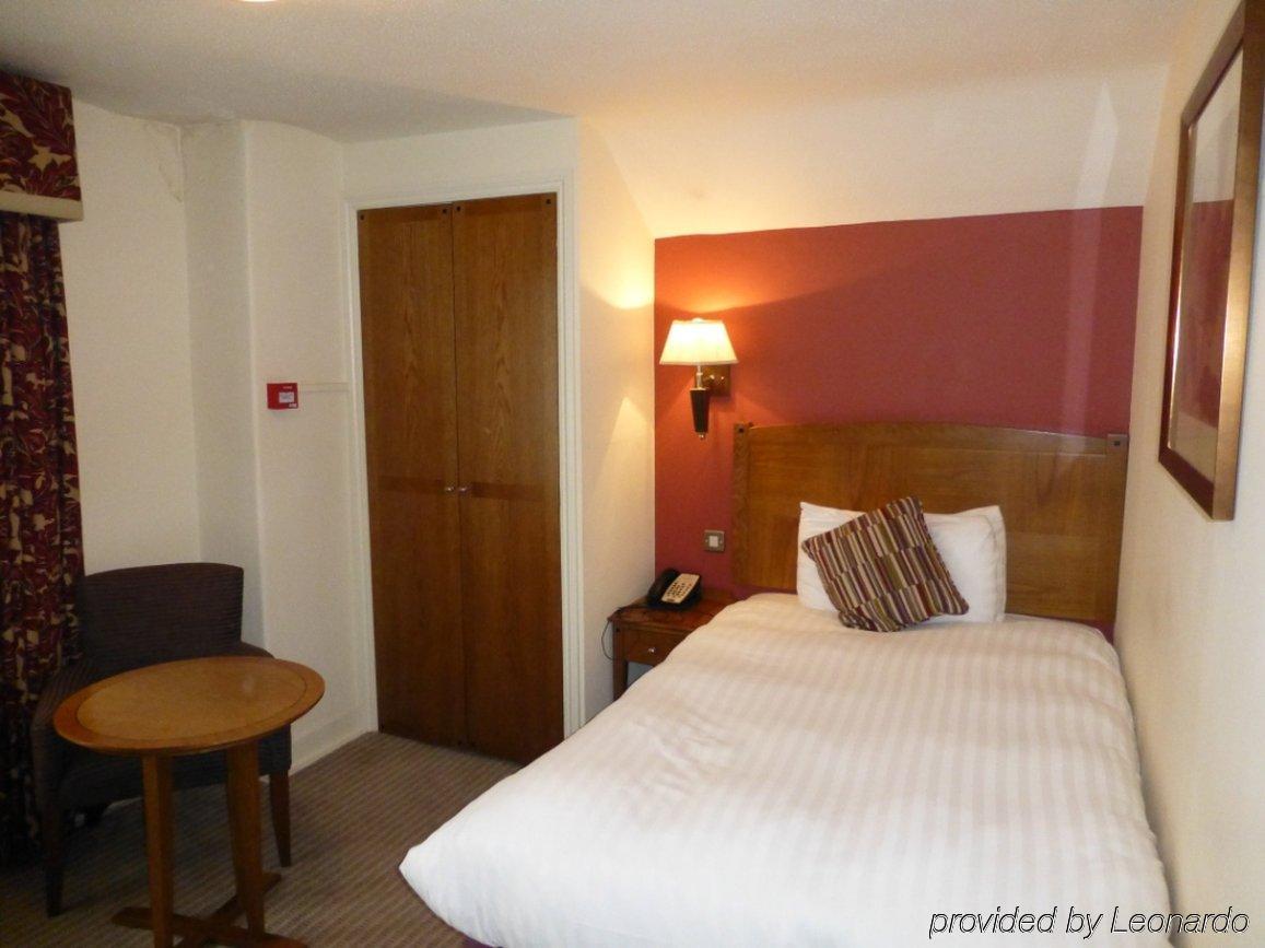 Waterloo Hotel Crowthorne Eksteriør billede