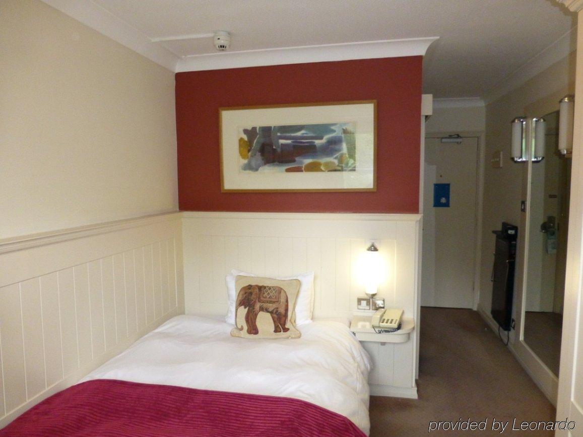 Waterloo Hotel Crowthorne Eksteriør billede