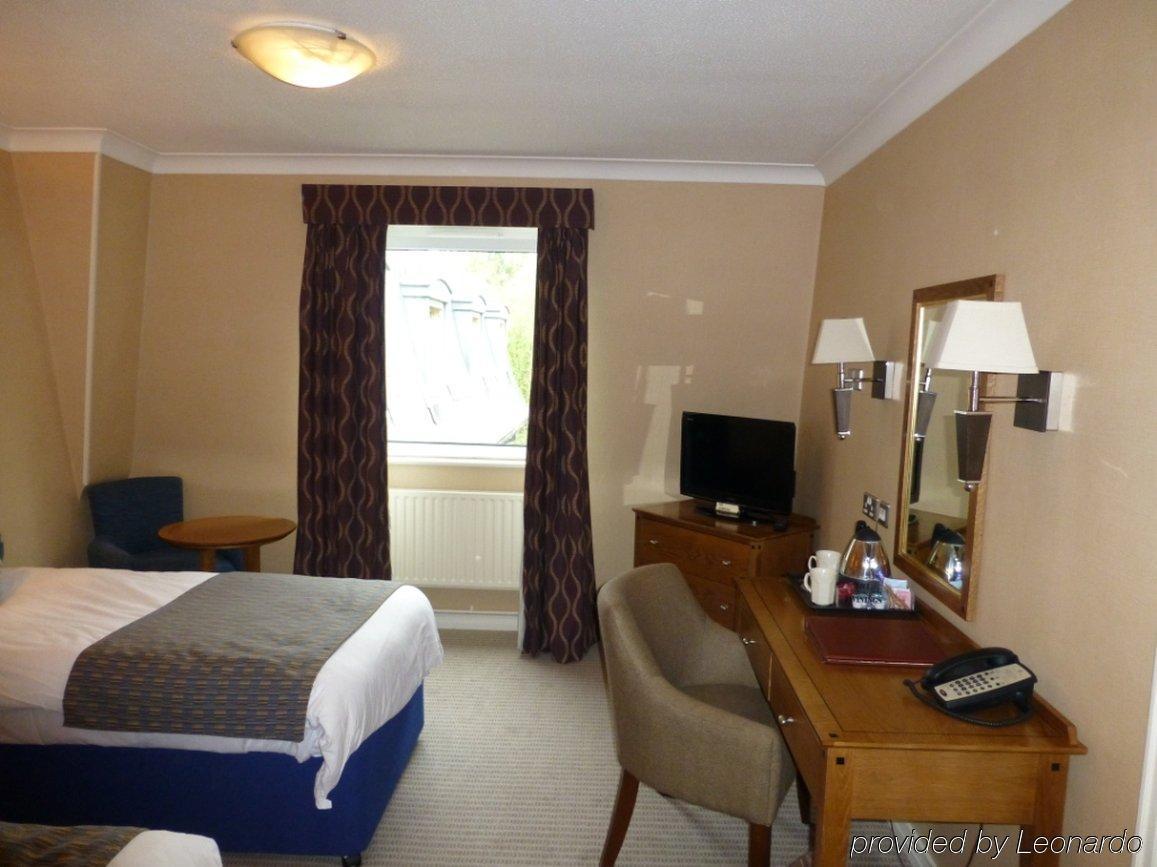 Waterloo Hotel Crowthorne Eksteriør billede