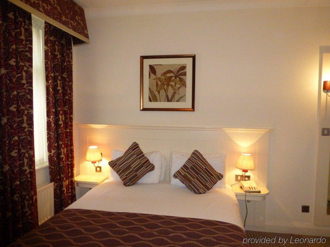Waterloo Hotel Crowthorne Eksteriør billede