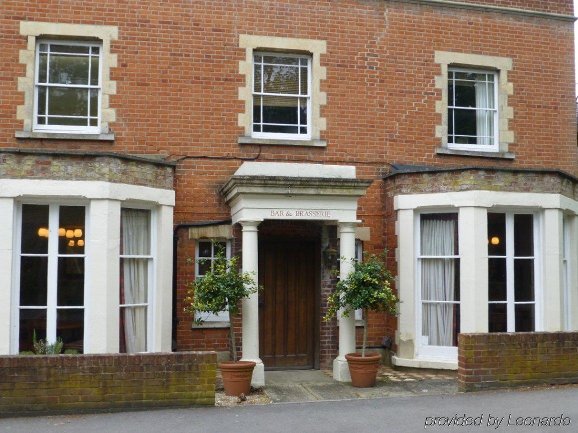 Waterloo Hotel Crowthorne Eksteriør billede